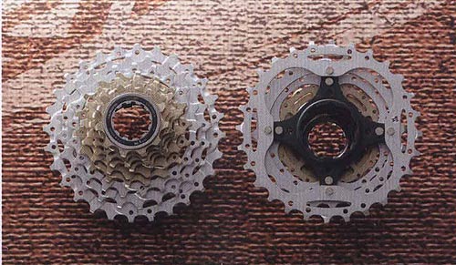 CS-HG80-9. Компоненты для горного велосипеда. 
Велосипедные компоненты Shimano 2010 года.